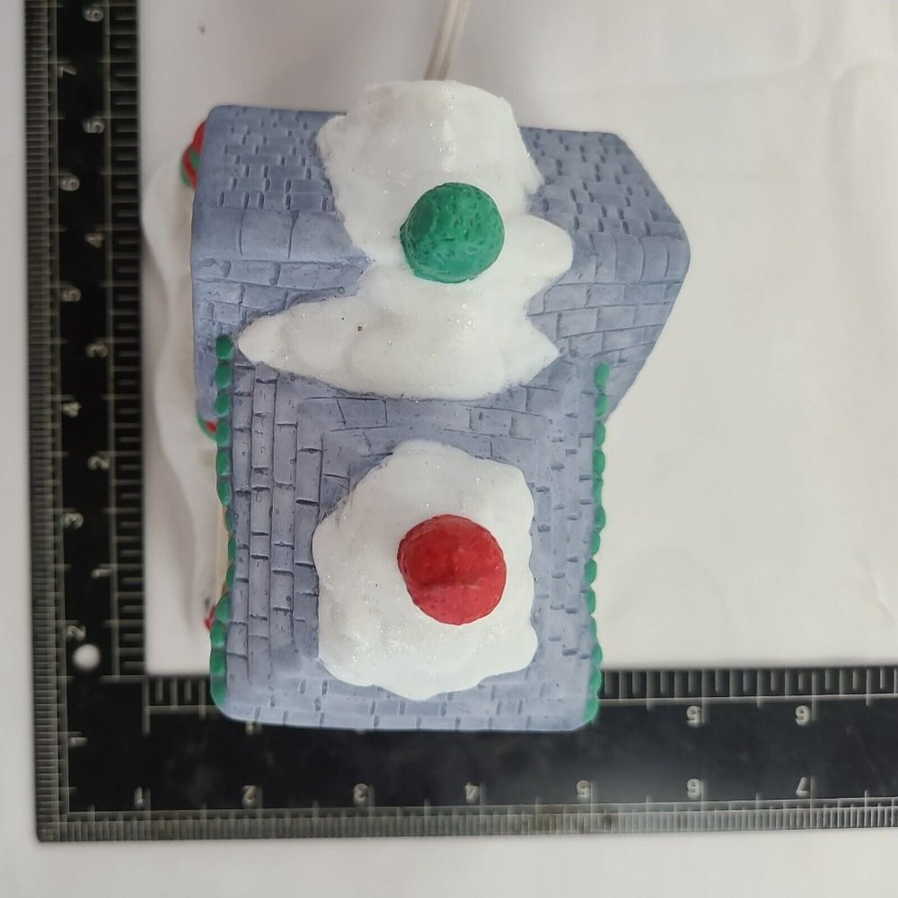 Vintage 1994 AVON  Santa Town Ceramic Santa's House Village - Picture 6 of 7